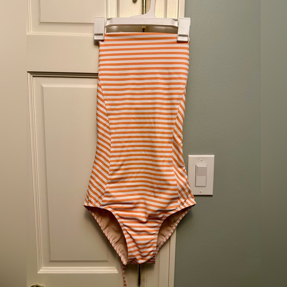 ALBION FIT PEACHY KEEN ONE-PIECE SWIMSUIT - Size X-small